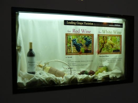 Samsung See-Through Display Digital Signage to Advertize Wine