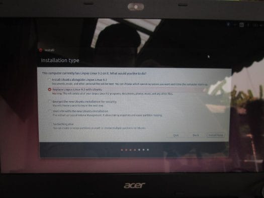 Ubuntu_Acer_Aspire_E5_Installation_Type_Replacing_Linpus
