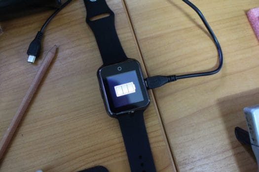 D3_Smartwatch_Charging