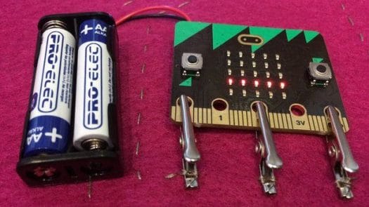 Micro-bit_crocodile_battery