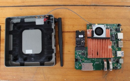 Beelink_BT7_WiFi_Antenna_Open_Case