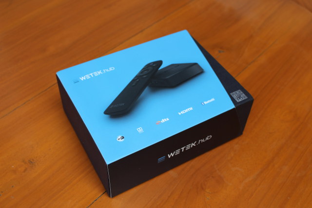 Unboxing of WeTek Play DVB-S2 Android / Linux STB - CNX Software