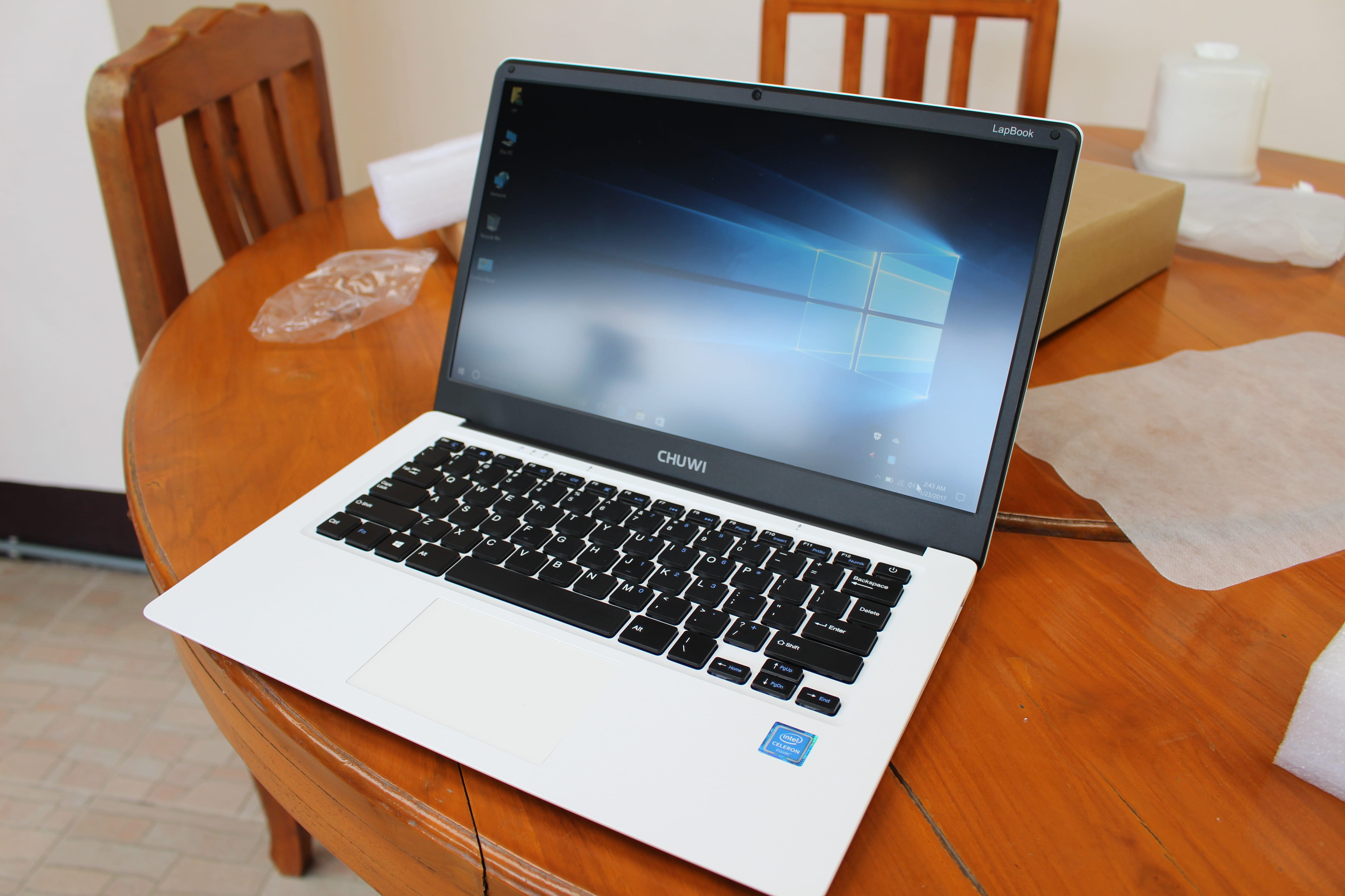 CHUWI LapBook 14.1 Apollo Lake Laptop Review - Part 1: Unboxing