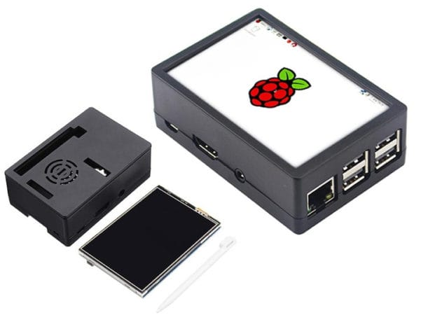 $16 Raspberry Pi Case Integrates a 3.5