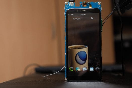 Linux Phones: PinePhone with LuneOS