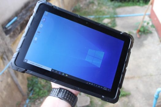Windows 10 Rugged Tablet Single-Hand Use