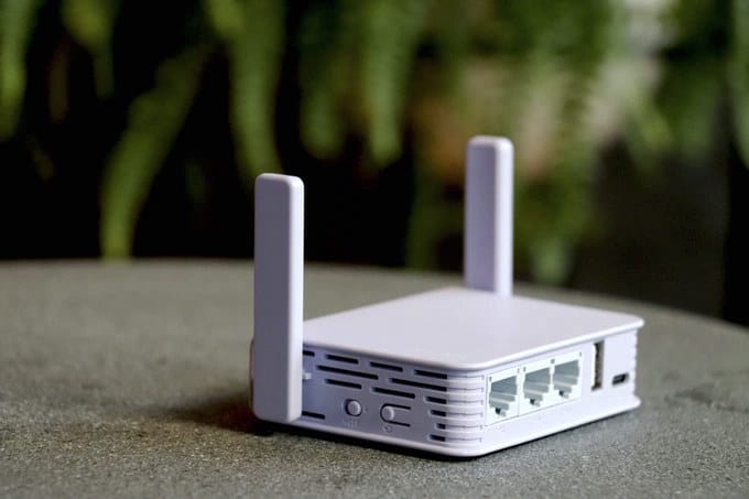 Brume-W Pocket-Sized Router