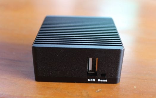 USB & Reset pinhole