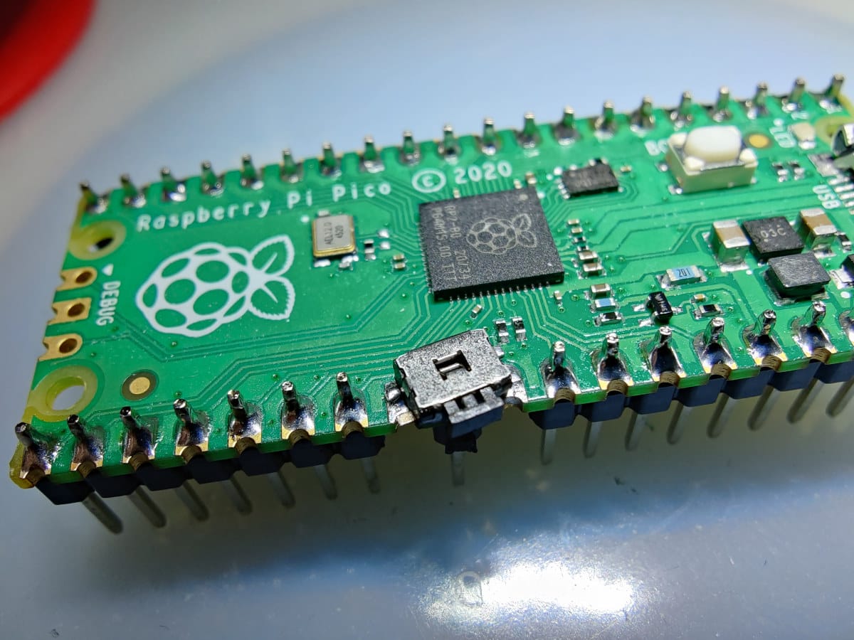 A Neat Way To Add A Reset Button To Raspberry Pi Pico Cnx Software 1199