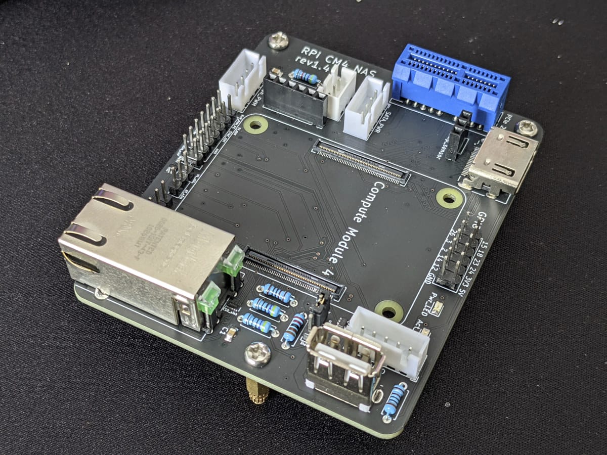 DIY Raspberry Pi Compute Module 4 NAS Supports Up To Four Drives - CNX ...