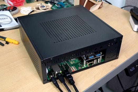Raspberry Pi CM4 mini-ITX PC case