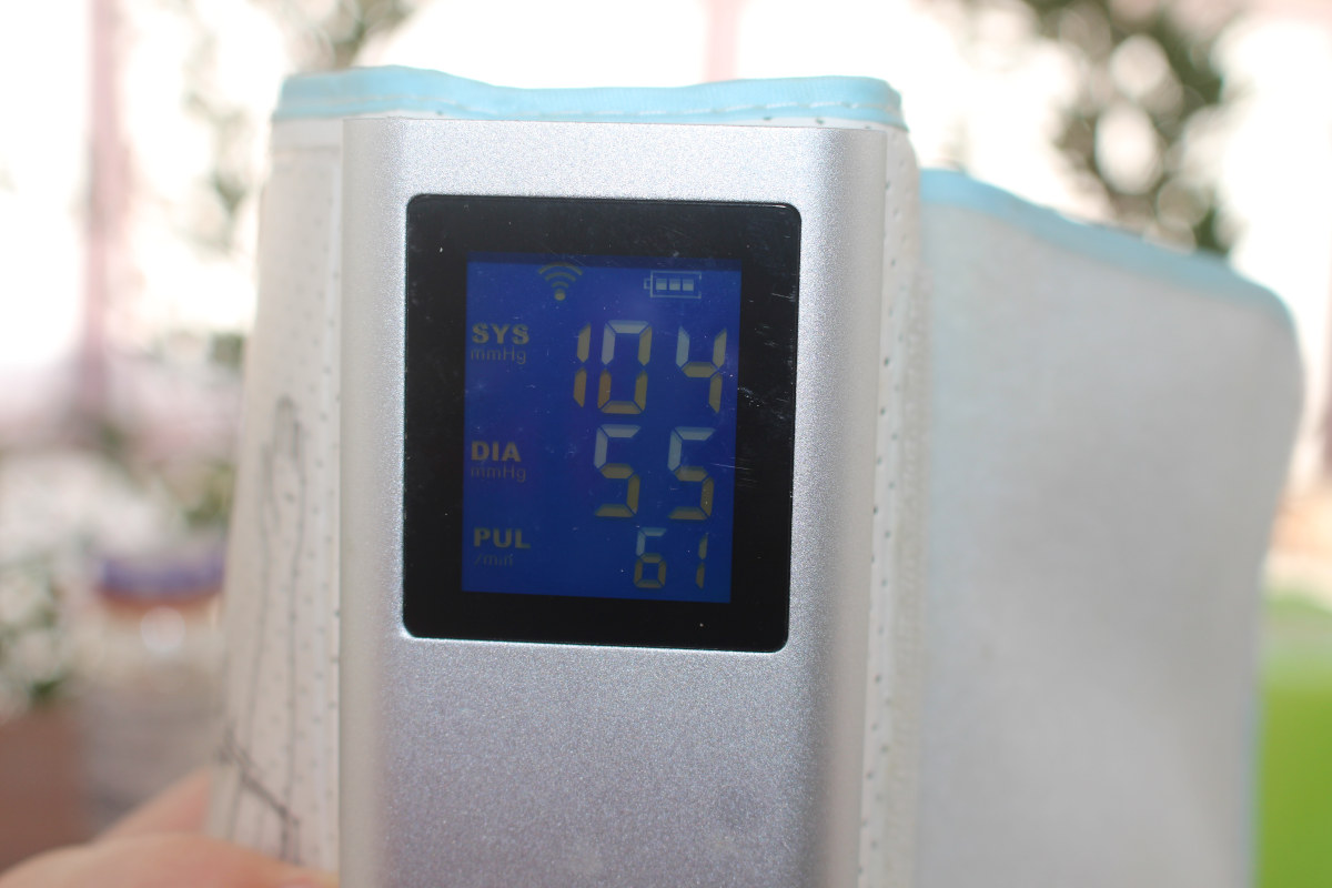 FDA Approved Smart Upper Arm Blood Pressure Monitor - Koogeek