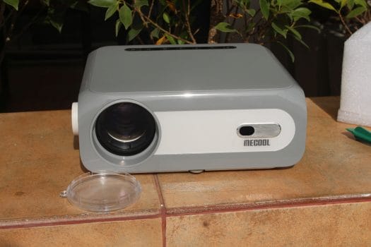 MECOOL KP1 projector front