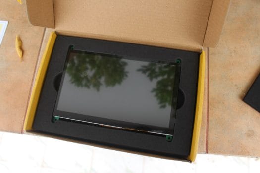 TS7-Pro touchscreen display unboxing