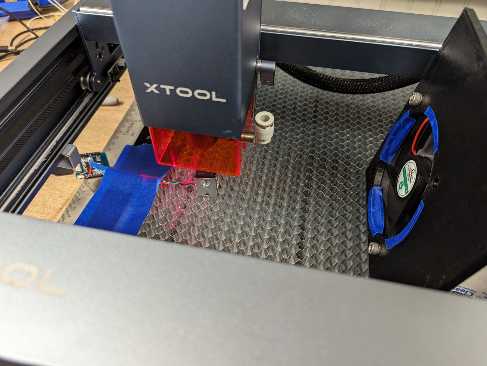 DIY Laser Enclosure for xTool D1 Pro 20W (Cheap and Simple) 