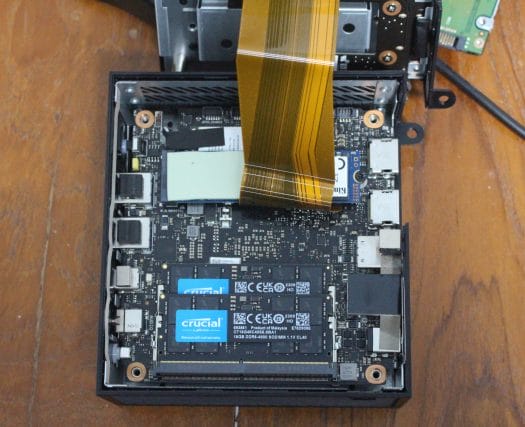 Mini PC CT16G48C40S5 .M8A1 DDR5 4800 memory