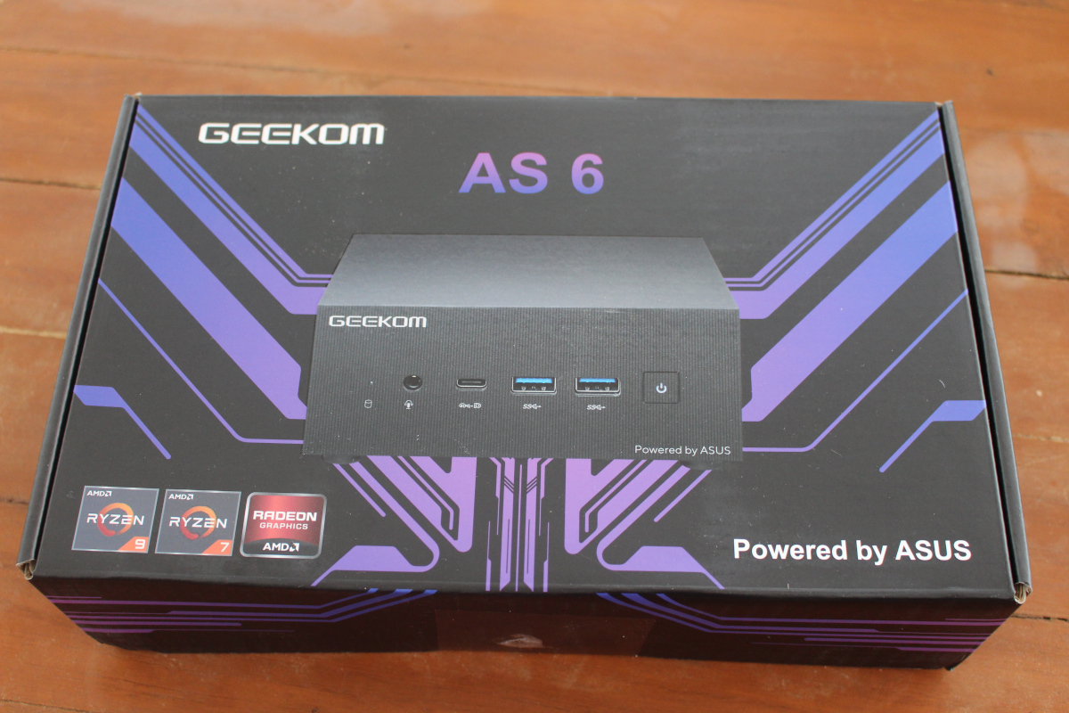 Geekom AS 6 : un MiniPC Ryzen 9 6900HX construit avec Asus (MAJ)