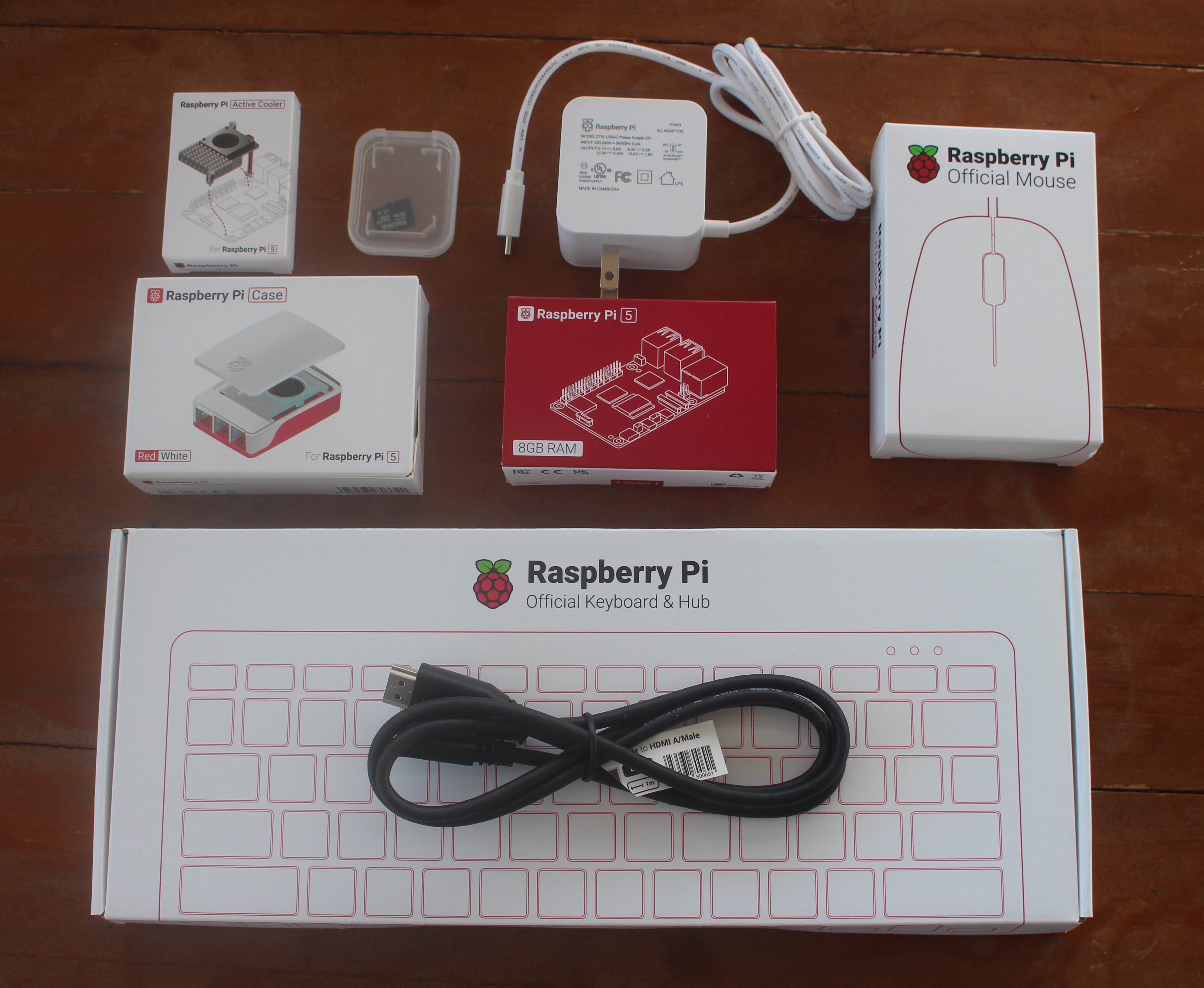 Raspberry Pi 5 Kit Review - Part 1: Unboxing, Assembly and First