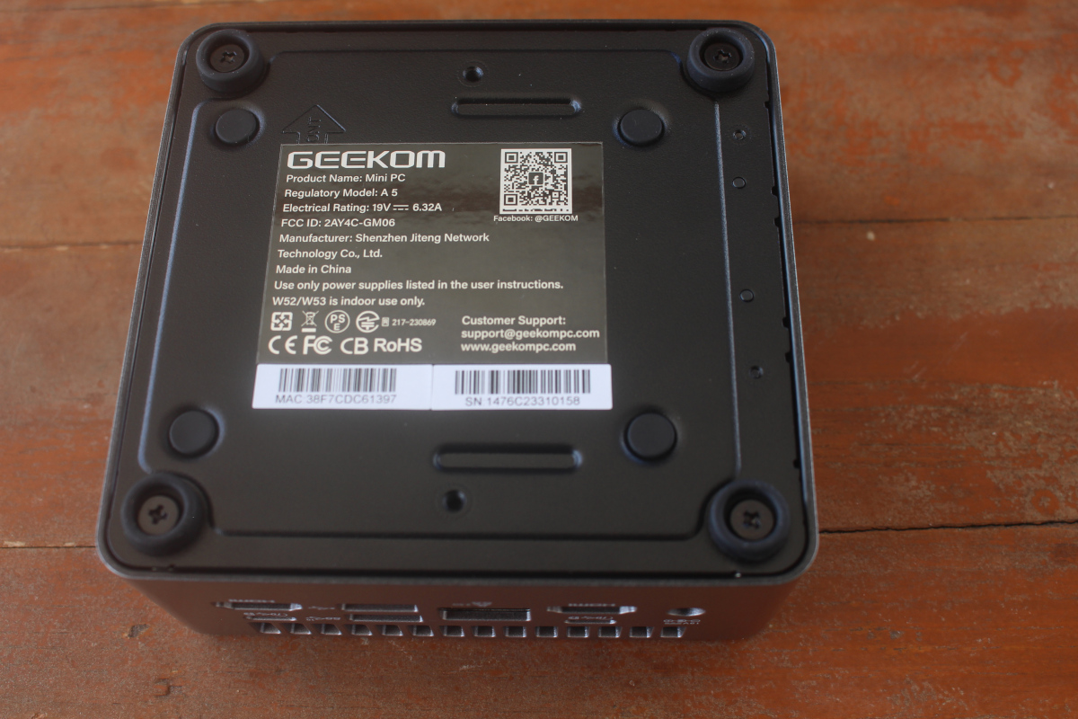 GEEKOM Mini PC AMD Ryzen 7 5800H 32GB DDR4+512GB PCIe Gen 4 SSD