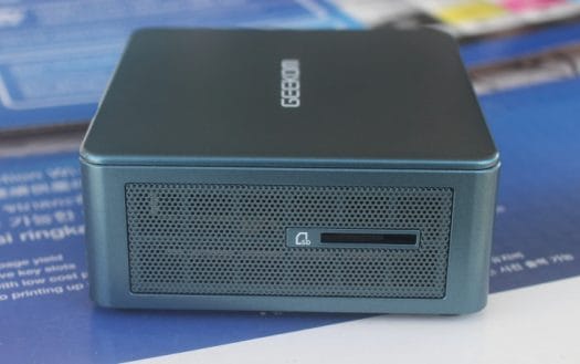 Mini PC con ranura para tarjeta SD de tamaño completo
